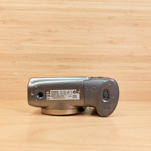 Canon PowerShot A590 IS / 8MP Digital Camera / 4x Zoom / Image Stabilizer - Picture 8 of 11